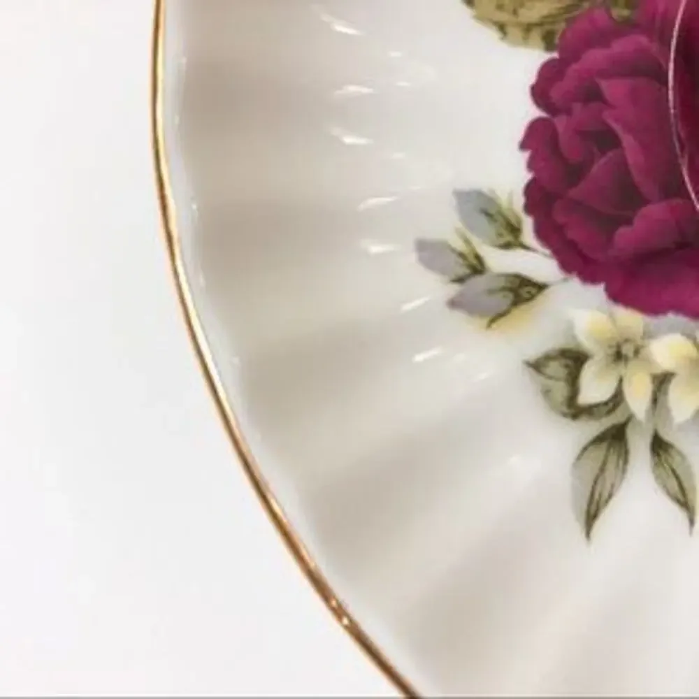 Beautiful vintage trinket dish - bone china!